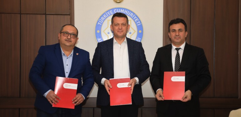 ALANYA’DA ÖNEMLİ İŞBİRLİĞİ ALGC, KAYMAKAMLIK VE MİLLİ EĞİTİM PROTOKOL İMZALANDI