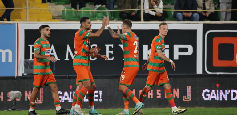 ALANYASPOR BÜYÜKLE KAFA TUTMAYA DEVAM EDİYOR
