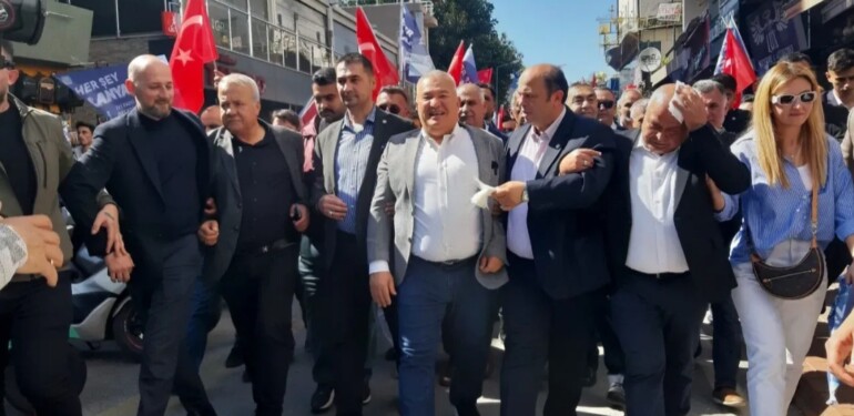 ŞAHİN’İN YÜRÜYÜŞÜNE BİNLERCE KİŞİ KATILDI