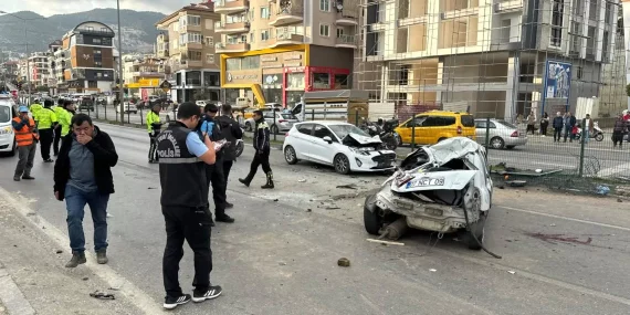Alanya’da feci kaza