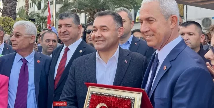 ÖZÇELİK RESMEN BELEDİYE BAŞKANI