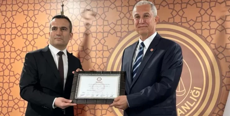 Özçelik göreve başlıyor