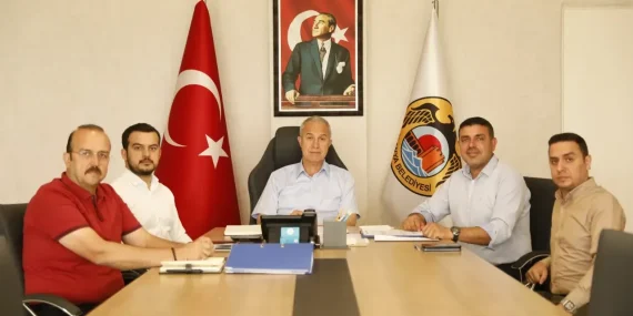 Pazar yerlerine neşter !