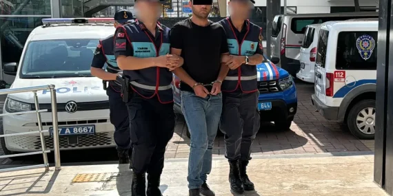 Mahmutlar’da büyüyen kavgada silahla vurmuştu! O saldırgan tutuklandı