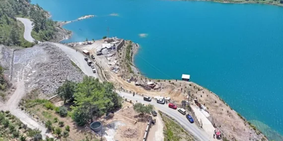 CHP’li Alanya Belediye Başkanı Özçelik talimat verdi! Tek tek yıkılıyor