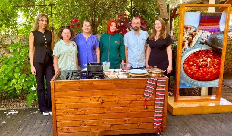 GÜLÜKLÜ ÇORBA UNESCO SOMUT OLMAYAN KÜLTÜREL MİRAS TÜRKİYE ULUSAL ENVANTERİ’NE GİRMEK İÇİN GÜN SAYIYOR