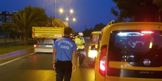 Alanya’da trafik denetimleri gece gündüz sürüyor