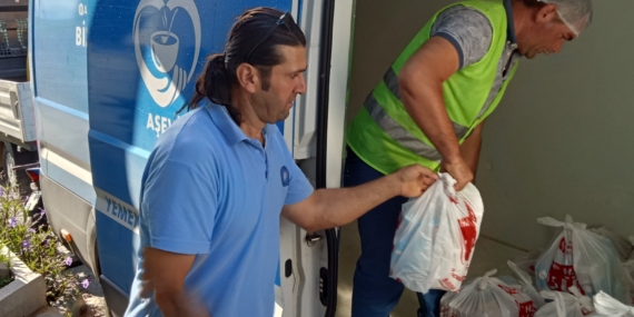 Alanya Aşevi ihtiyaç sahiplerinin yanında