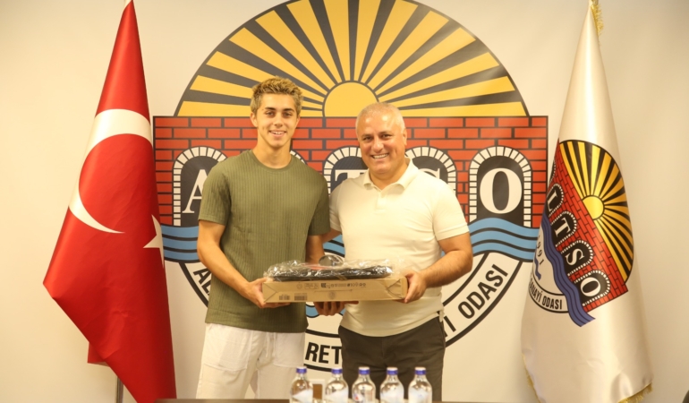 Şampiyondan Erdem’e ziyaret