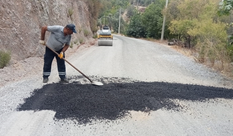 Alanya Mahalle yollarına bakım.