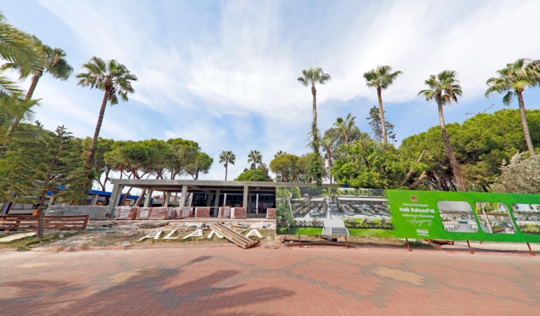 YENİLEME ÇALIŞMASI DEVAM EDEN HALK BAHÇESİ GÜN SAYIYOR