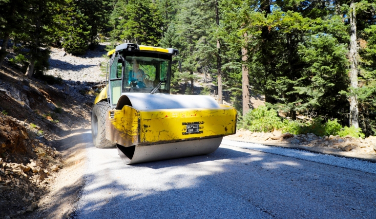 ALANYA BELEDİYESİ’NDEN CİNDİ YAYLASI’NA 4 KİLOMETRELİK ASFALT