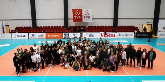 ALANYA BELEDİYESİ ZEYBEK KURSLARI BAŞLADI