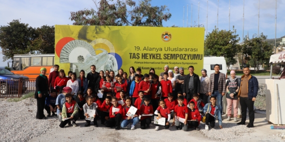 ALANYA’DA ÖĞRENCİLER SANATLA TANIŞIYOR