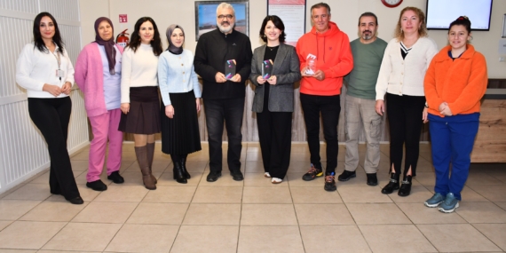 MAHMUTLAR SEMT POLİKLİNİĞİ ‘NDE HİZMET VEREN SAĞLIKÇILAR MASA TENİSİNDE BULUŞTU