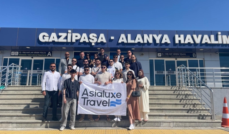 ÖZBEK SEYAHAT ACENTESİ TEMSİLCİLERİNE ALANYA TANITILDI