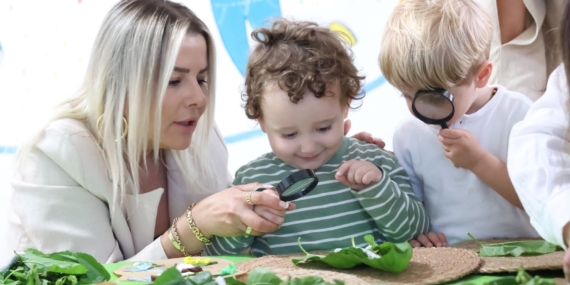 Büyükşehir çocukları ipekböceği ile tanıştırıyor