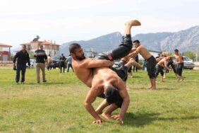 Dosemealtinin-pehlivanlari-Kirkpinara-hazirlaniyor-495058753bd451896b3cf5f27768e4bd