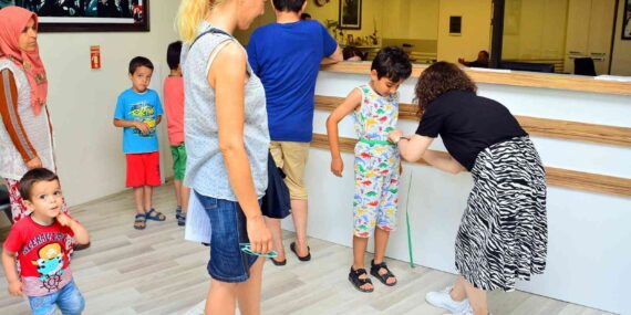 Manavgat Belediyesi 150 çocuğun sünnet kaydını yaptı